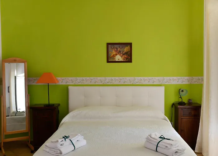 卡塔兰诺别墅酒店 住宿加早餐酒店 帕奥拉