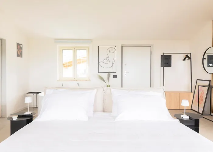 卡塔兰诺别墅酒店 2*