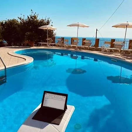 Catalano Bed & Breakfast 4*