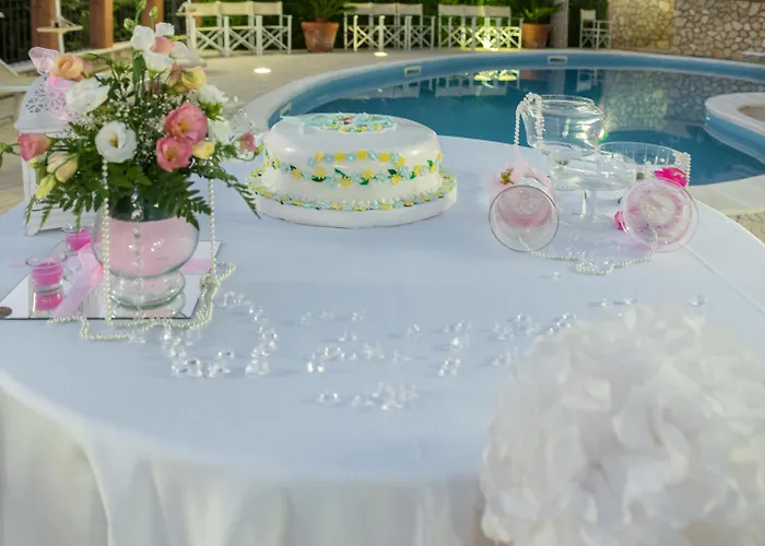 卡塔兰诺别墅酒店